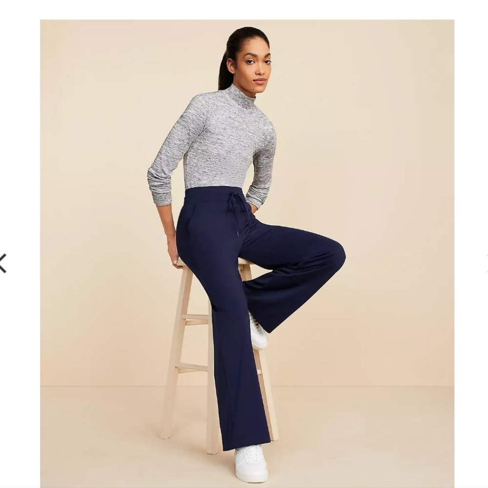 Lou & Grey Luvstretch Straight Leg Pants in Deep Blue
